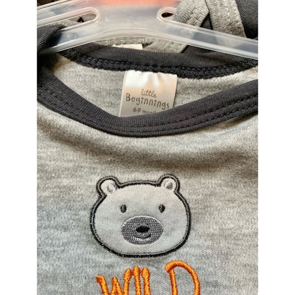 Cute three set of 6-9 baby boy onesies - Picture 3 of 4